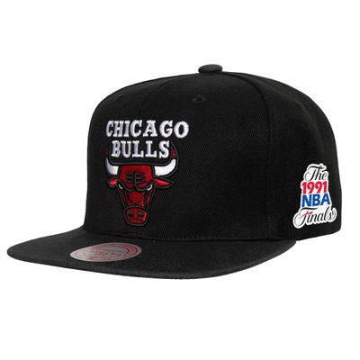 NBA The Champs Fitted HWC Bulls Cap - Mitchell & Ness