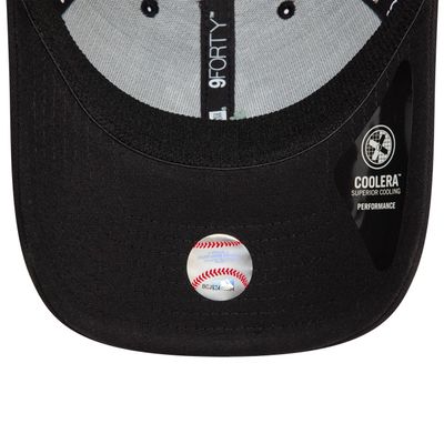 New York Yankees MLB Black 9FORTY Stretch Snap Adjustable Cap - New Era