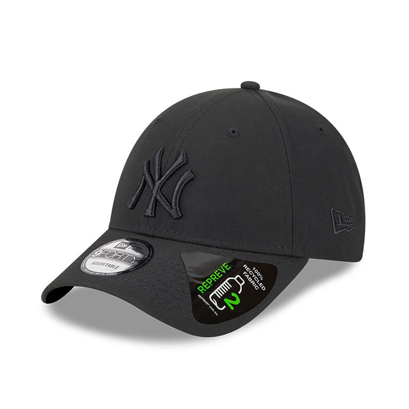 New York Yankees Repreve Outline Black 9FORTY Adjustable Cap - New Era