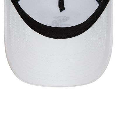 Chicago White Sox League Essential White Trucker Cap - New Era