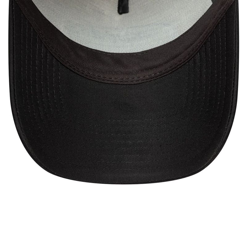 Oval Patch Black 9FORTY E-Frame Trucker Cap - New Era
