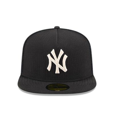 New York Yankees MLB Black 59FIFTY A-Frame Fitted Cap - New Era