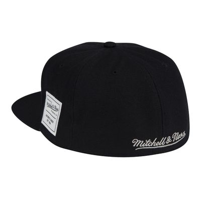 Branded Dynasty Fitted Branded Cap Black - Mitchell & Ness