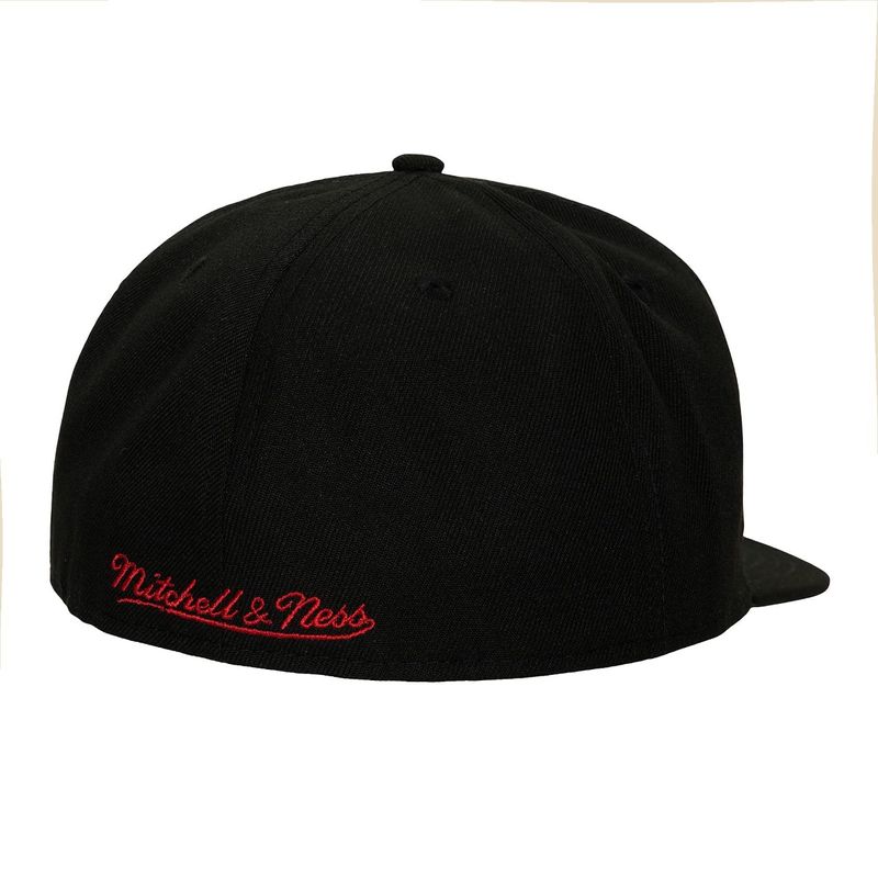 Chicago Bulls NBA The Champs Black Fitted - Mitchell & Ness