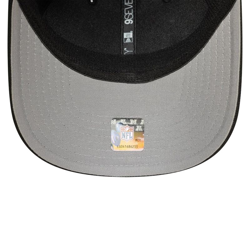 Las Vegas Raiders NFL Official Team Colour Black 9SEVENTY Stretch Snap Adjustable Cap - New Era