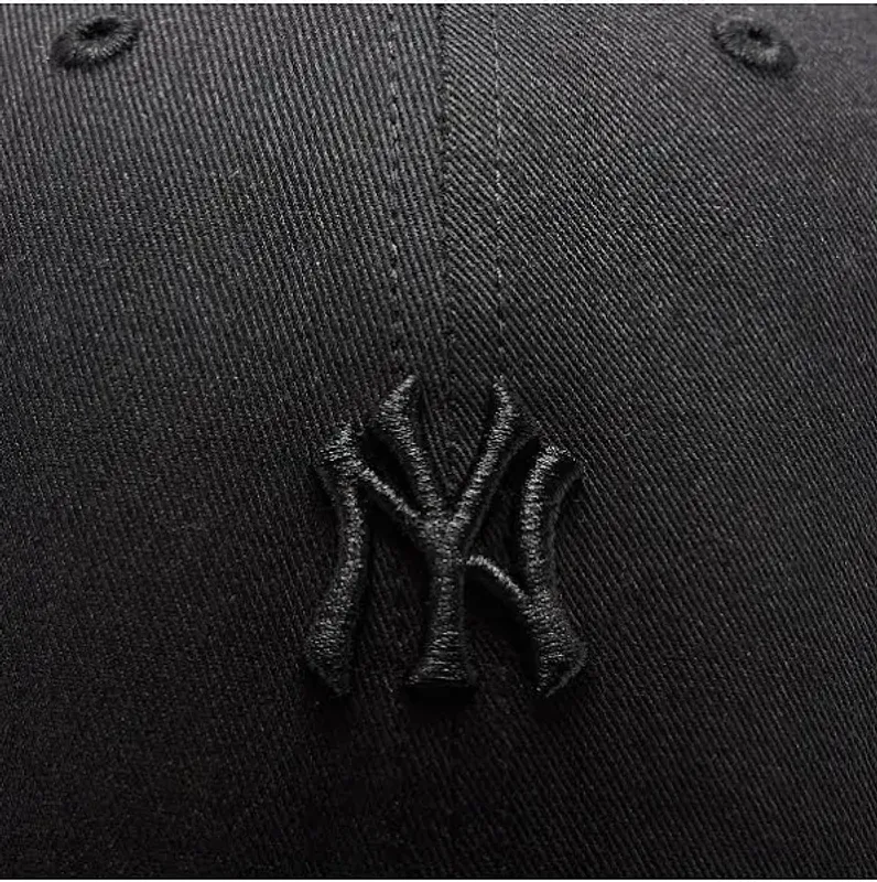 New York Yankees MLB Base Runner Mesh Trucker Black - 47 Brand