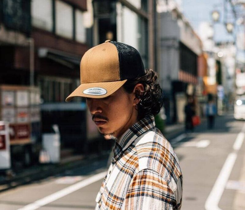 Retro Trucker 2-Tone Charcoal/Black-Yupoong