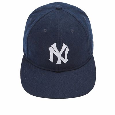 New York Yankees MLB Cooperstown Script Navy Retro Crown 59FIFTY Fitted Cap - New Era