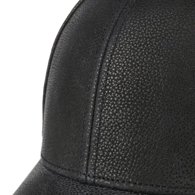 Chevrette Cowhide Cap Earflaps Black - Stetson