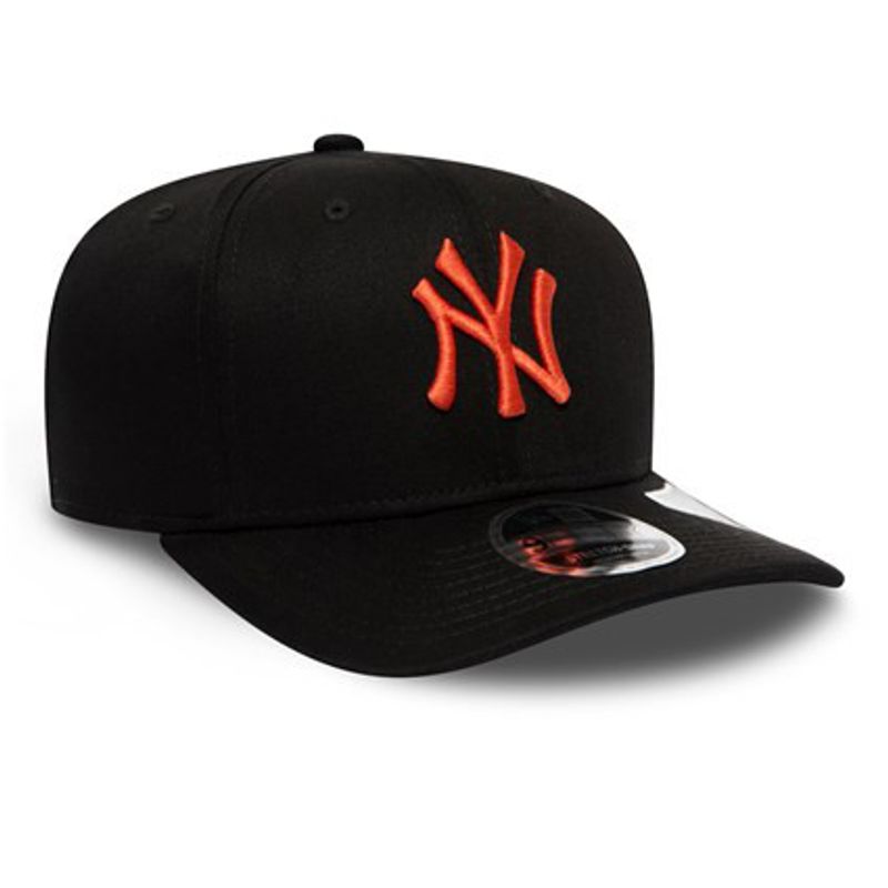 New York Yankees League Essential Black Stretch Snap 9Fifty - New Era