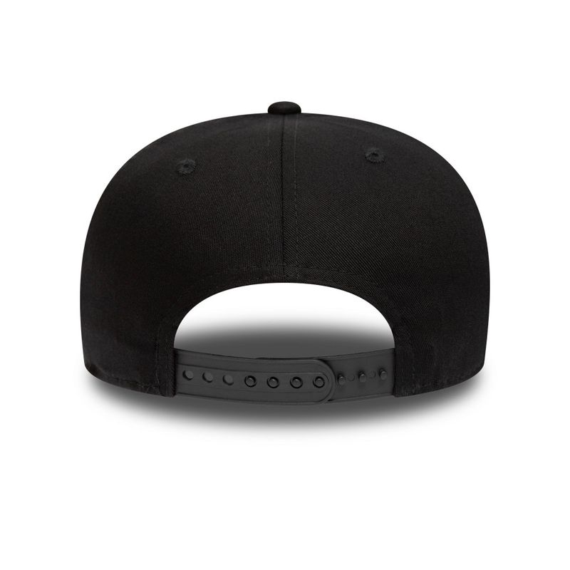 LA Lakers Black On Black 9FIFTY Stretch Snap Cap - New Era