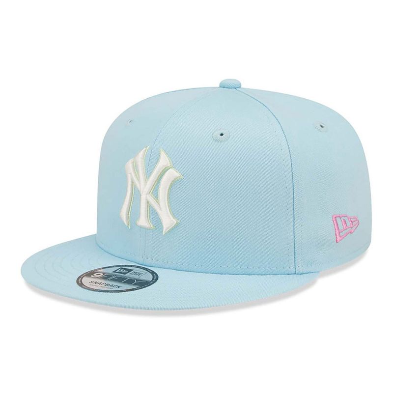 New York Yankees Side Patch Pastel Blue 9FIFTY Snapback Cap