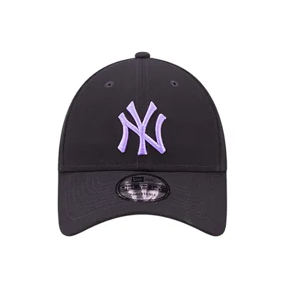 9forty New York Yankees League Essential Navy REPREVE® - New Era