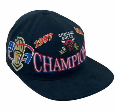 NBA Champions Deadstock Snapback Bulls Cap - Mitchell & Ness
