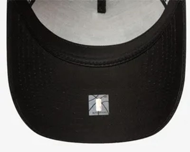NBA Script Chicago Bulls 9FORTY E-Frame Trucker Cap - New Era