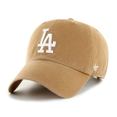 Camel-färgad keps med Los Angeles Dodgers broderade logga. Reglerbart spänne baktill.