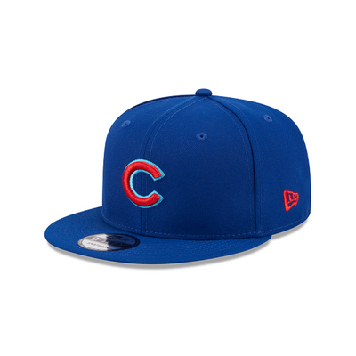 New Era 9FIFTY Chicago Cubs Fathers Day Blue – 60353221 New Era 9FIFTY Chicago Cubs snapback keps i blue med broderad logga framtill och side patch