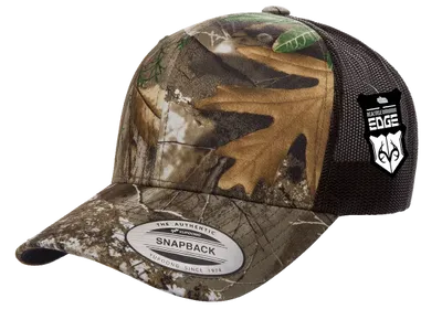 YP Classics Realtree Camo Retro Brown Trucker Cap – camo trucker keps med Realtree Edge-tryck och retro snapback-design