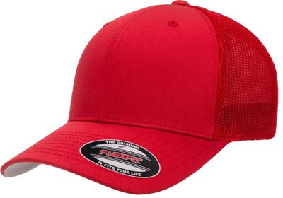 Flexfit Trucker Mesh Red Röd Flexfit Trucker Mesh keps med böjd skärm och mesh baktill