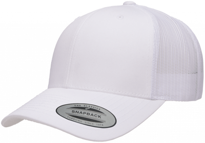 Yupoong Retro Trucker White vit truckerkeps med vit mesh baktill och böjd skärm