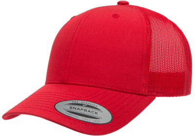 Yupoong Retro Trucker Red Yupoong Retro Trucker Red röd truckerkeps med röd mesh baktill och böjd skärm