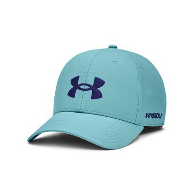 Ljusblå Under Armour Golf96 golfkeps med mörkblå logga och böjd skärm.