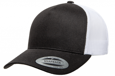 Yupoong Retro Trucker Black White svart truckerkeps med vit mesh baktill och böjd skärm