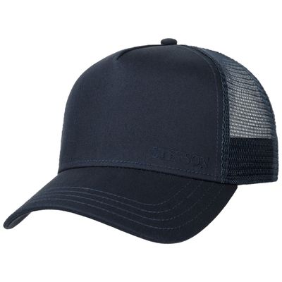 Stetson Trucker Cap Classic Cotton Navy Stetson Trucker Cap Classic Cotton i marinblått med böjd skärm, ventilerande mesh baktill och justerbar stängning.